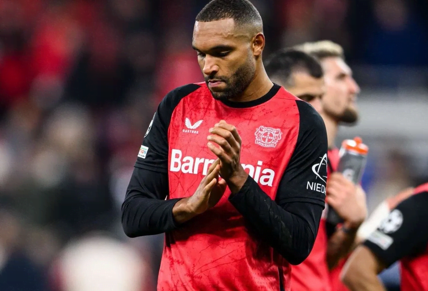 关键时刻纽卡斯尔调整名单以备欧冠，官宣签约环节打磨，底气十足，轮换策略成焦点的简单介绍