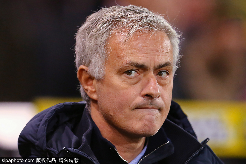 那不勒斯客场全套球衣 那不勒斯客场全套球衣