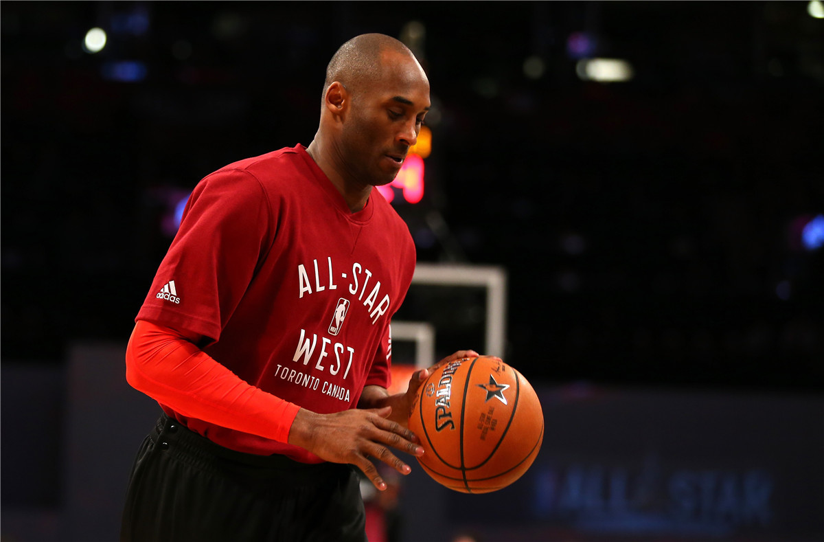 巴塞罗那训练开放日,关键时刻临场应变引欢呼,全明星赛在即,轮换策略成焦点(皇马14冠夺冠球迷纪念) 巴塞罗那训练开放日,关键时刻临场应变引欢呼,全明星赛在即,轮换策略成焦点(皇马14冠夺冠球迷纪念)