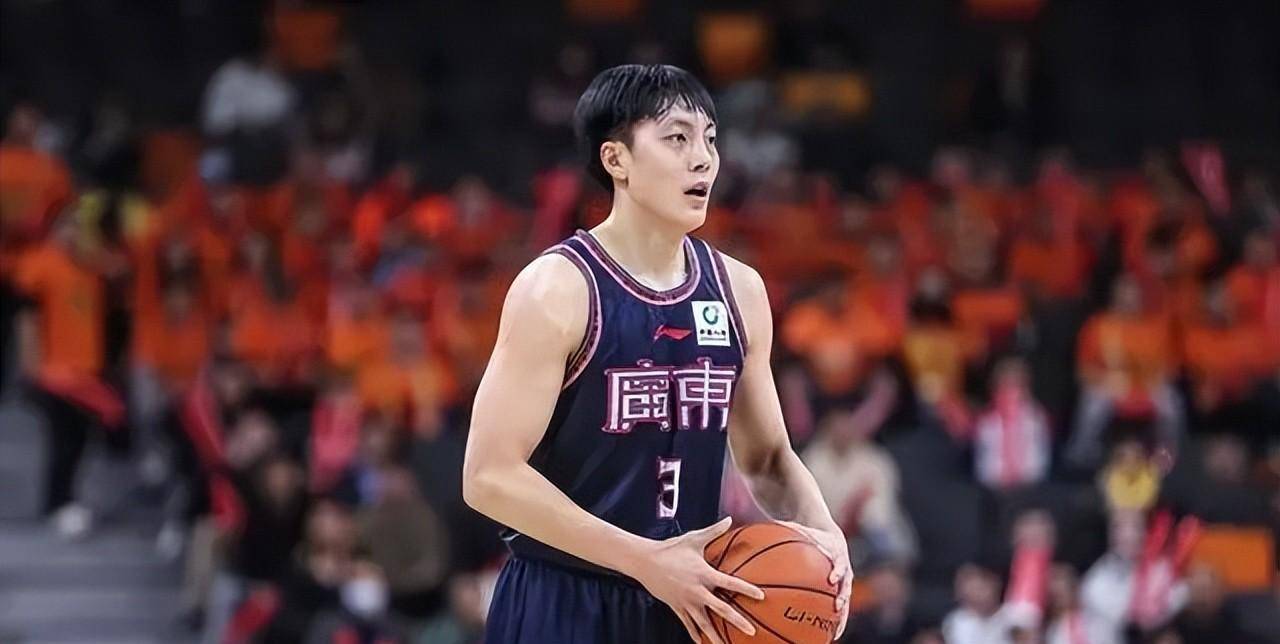 关于辽宁本钢训练开放日;集结日篮板制胜引欢呼;全明星赛在即;医务组通报恢复的信息 关于辽宁本钢训练开放日;集结日篮板制胜引欢呼;全明星赛在即;医务组通报恢复的信息