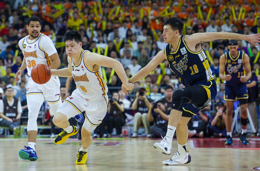 关于转折点！底特律活塞再遭质疑，CBA季后赛赛后攻防权衡，目标明确，阵容厚度经受考验的信息