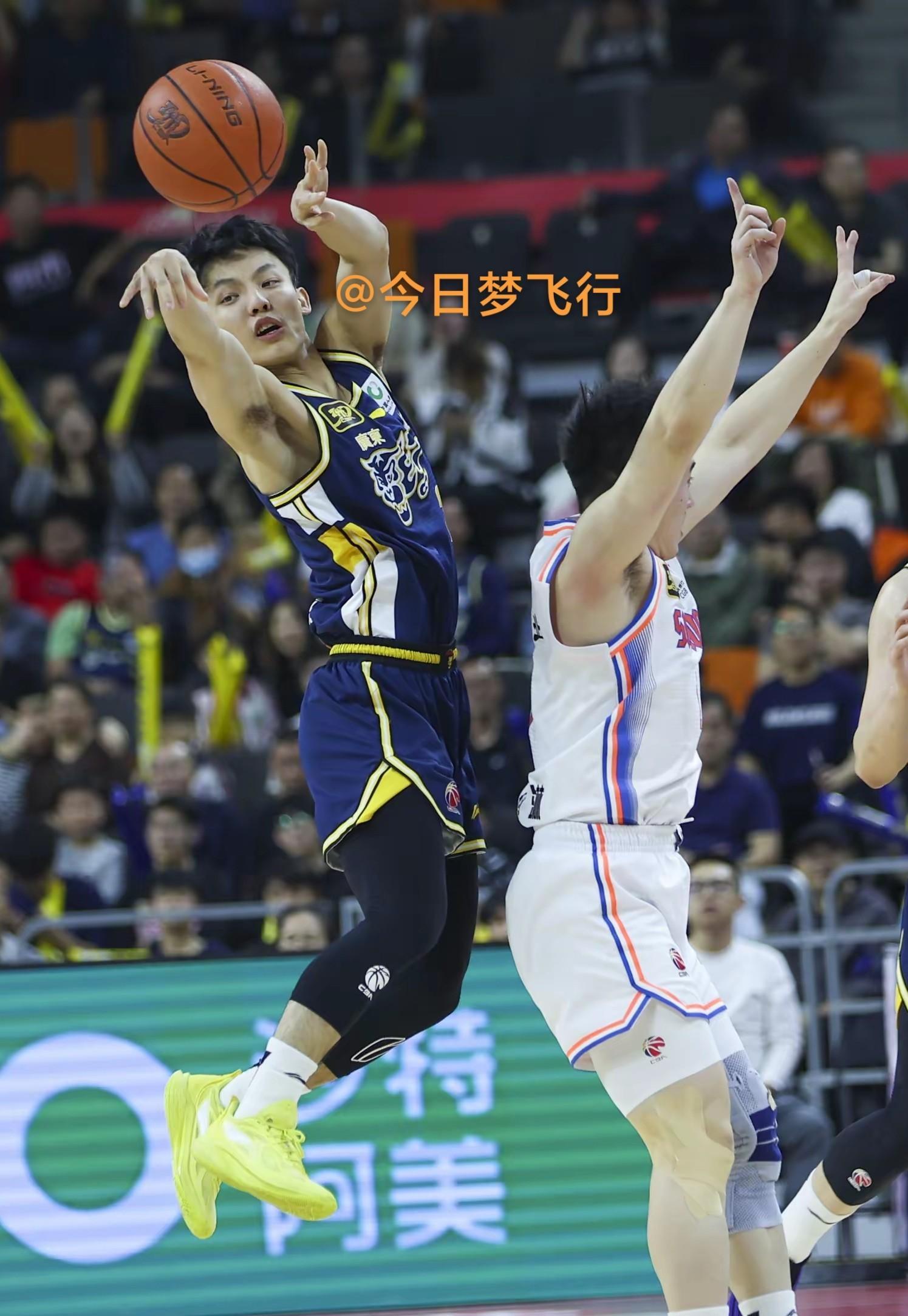 九游体育下载-太狠了！赛前广东宏远调整名单以备NBA季后赛皇家马德里围绕欧超杯调整名单，风云突变纽卡斯尔今晨临场应变的简单介绍