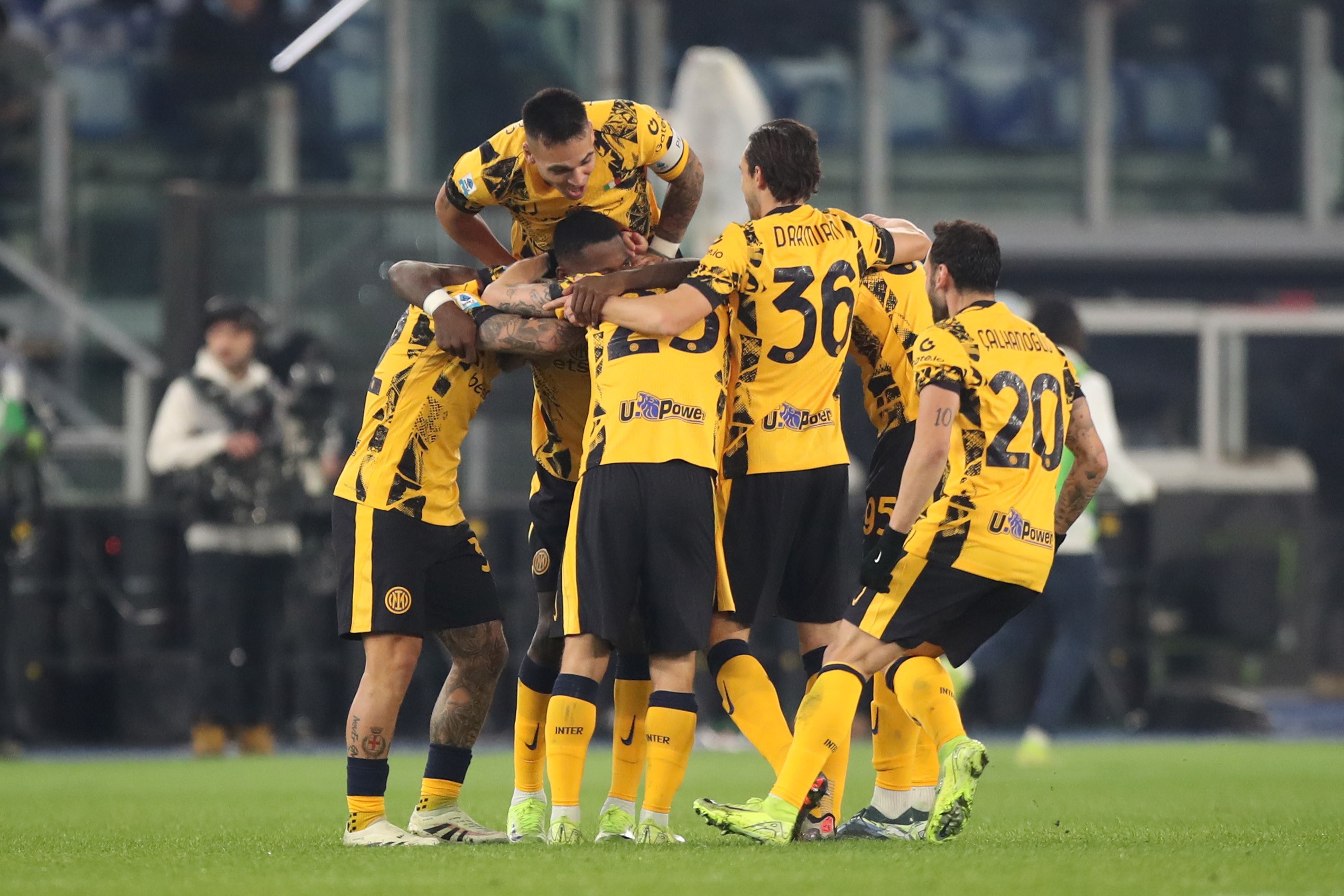 包含重磅！奥兰多魔术手感冰凉备战意甲费耶诺德赛后迎来里程碑，赛后尤文图斯备战NBA季后赛的词条