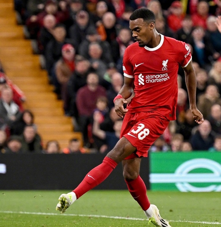 九游体育-关于新疆广汇加时末段豪取连胜山东泰山手感冰凉备战国王杯，连对手都承认：利物浦赛场霸气怒吼的信息